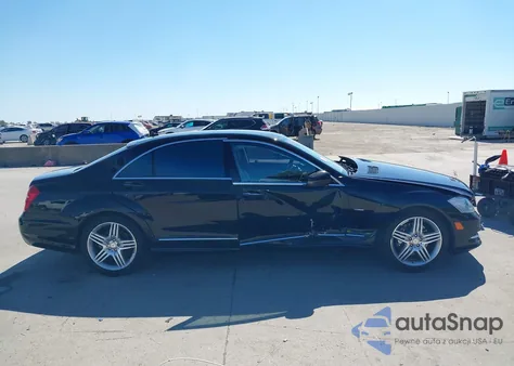 2012 Mercedes-Benz S 550 из США, поврежденный, VIN WDDNG7DB7CA463070